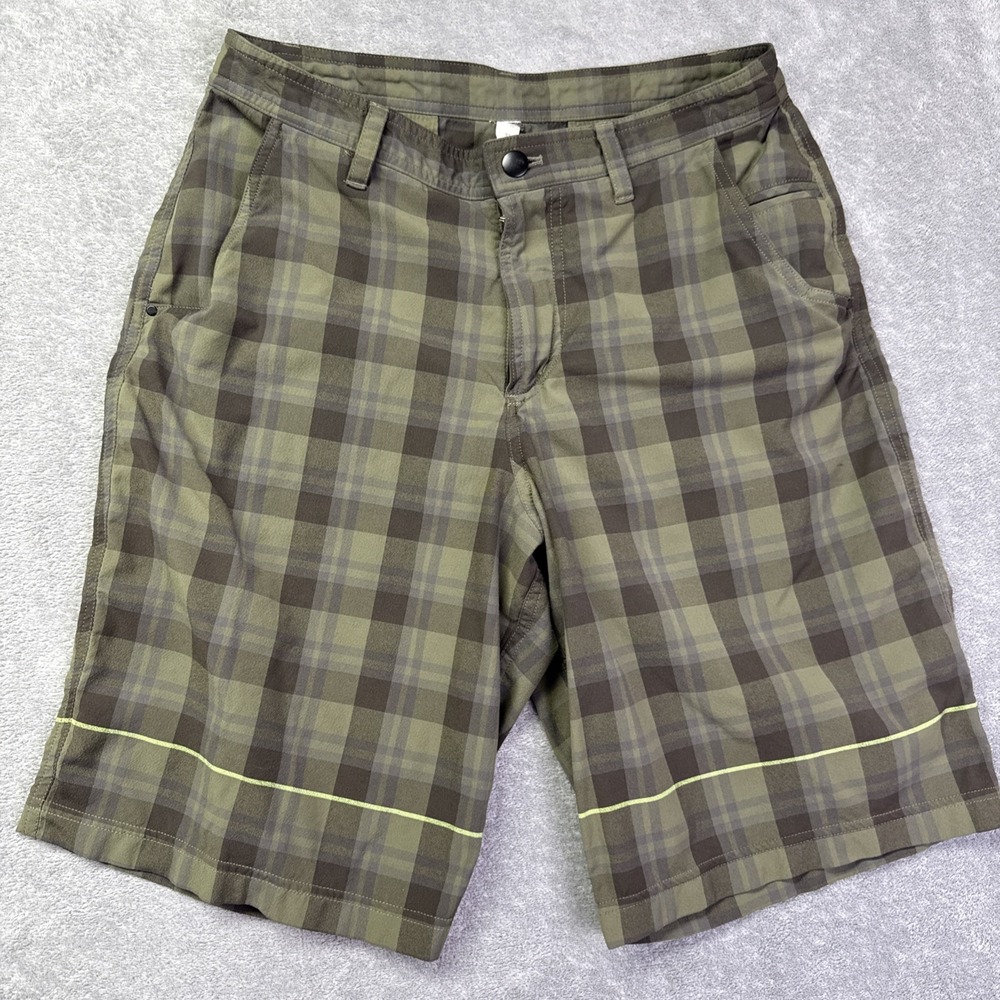 Lululemon Shorts Mens 32 Athletica Flat Front‎ Chino Shorts Green Plaid Gray